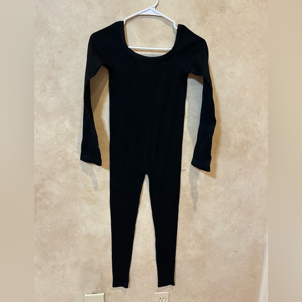 Black ribbed women’s One Piece one size EUC
